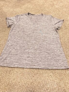 LG Under Armour Heathered Gray Performance Top